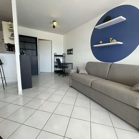 Apartment Appt - Lr110-f13